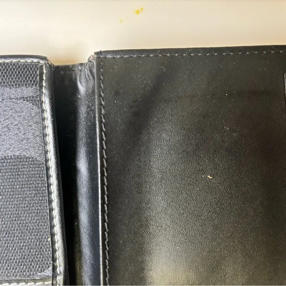 Coach Black Wallet with Signature Pattern - Picture 5 of 6